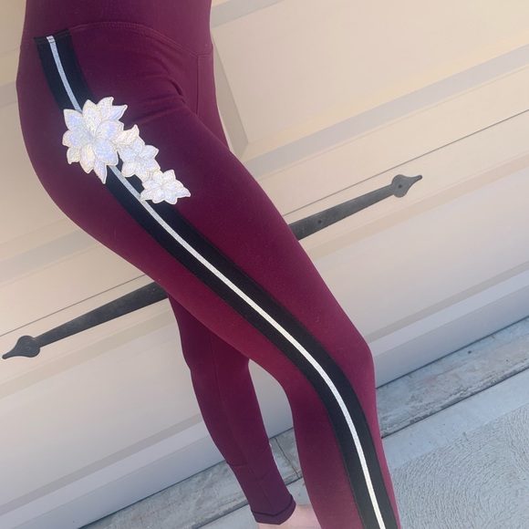 Pink VS Flower Decal Leggings - Picture 2 of 5
